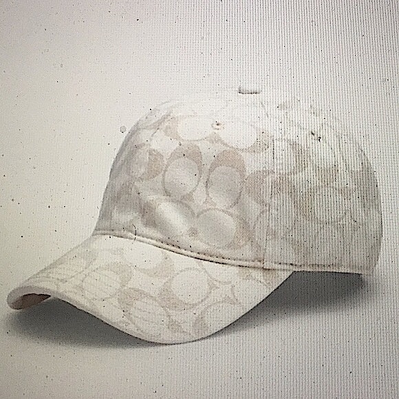 COACH - SIGNATURE HAT W/ “C” LOGO (NWT) - Picture 7 of 9